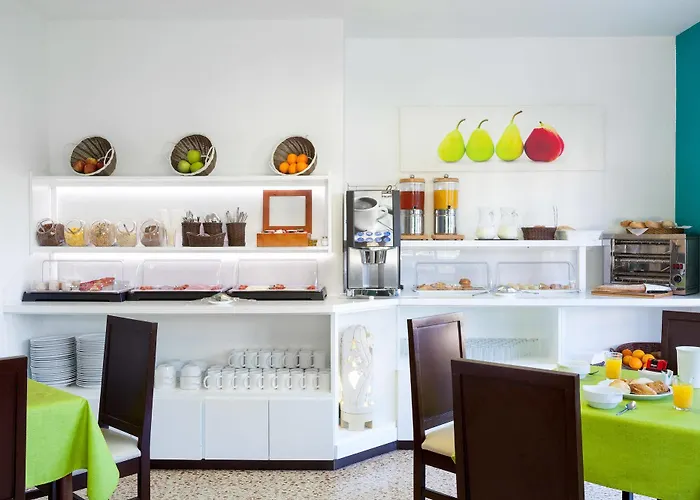 北德拉戈什公寓 *