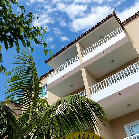 Dragos Del Norte Puerto de la Cruz (Tenerife)